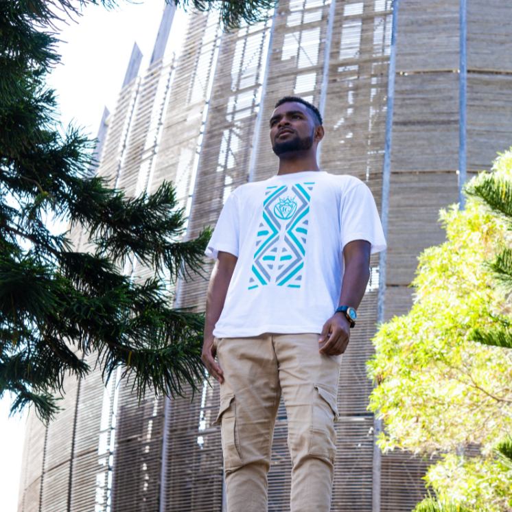 T-shirt Hmanenang Bleu et Blanc