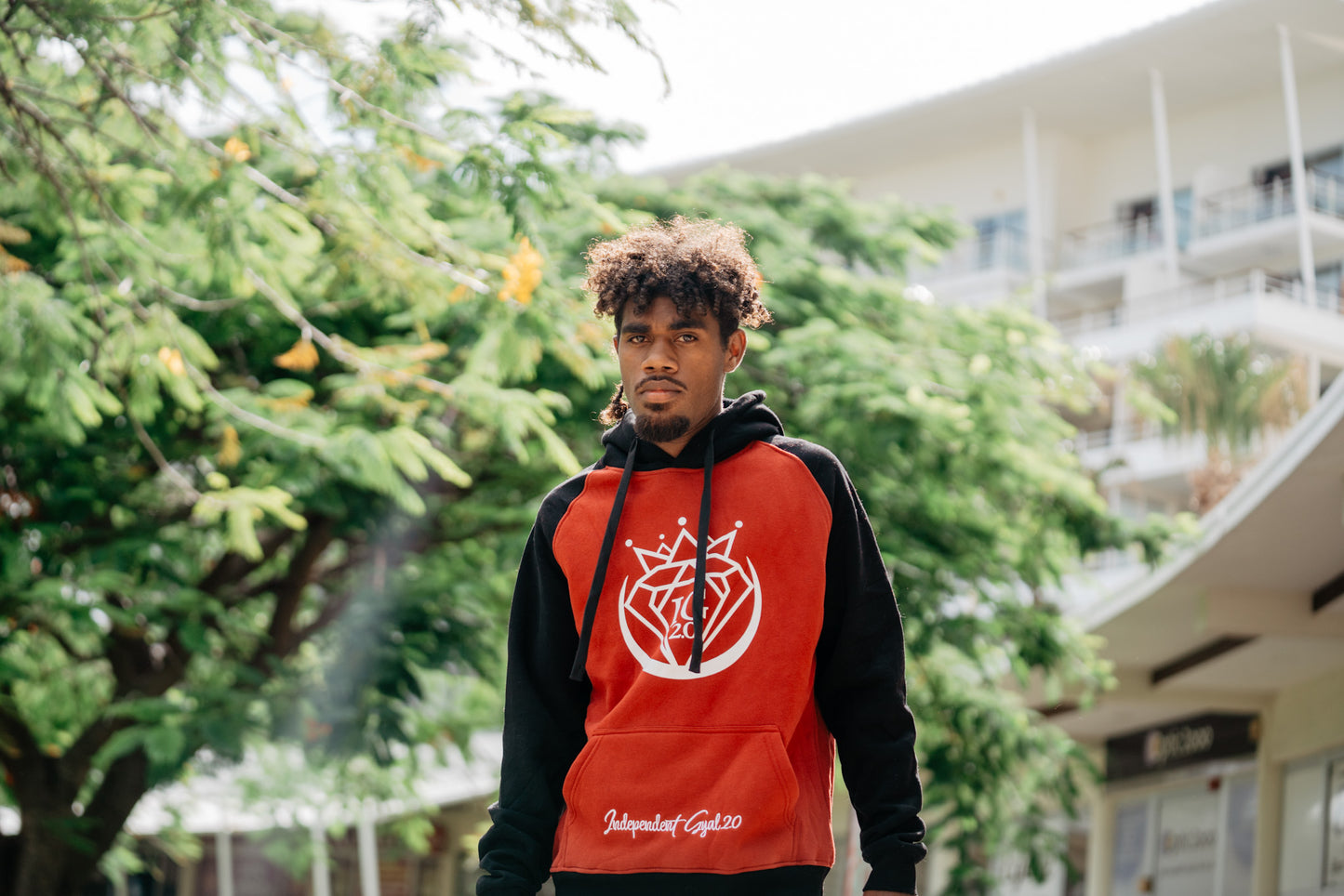 Pull Rouge & Noir