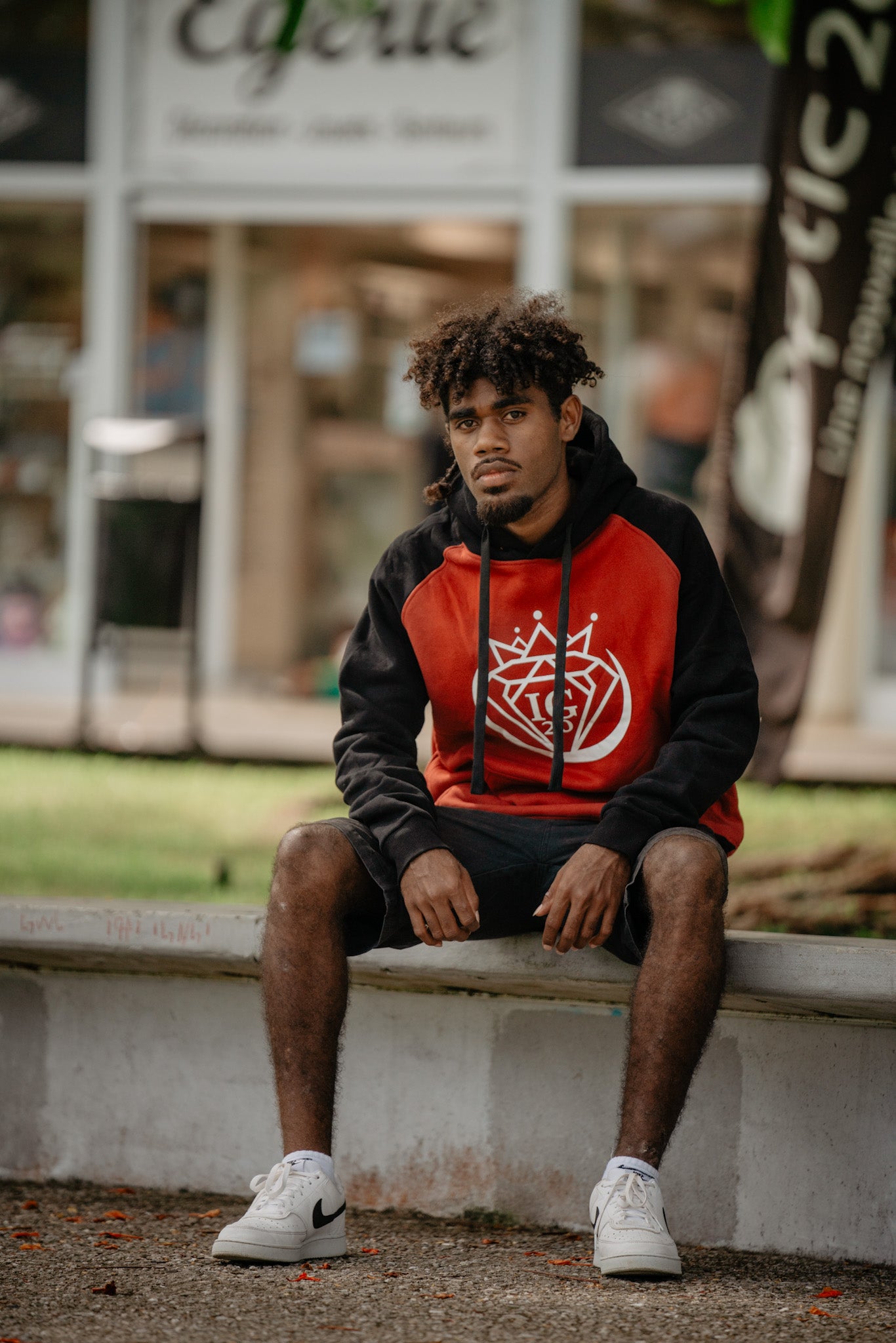 Pull Rouge & Noir