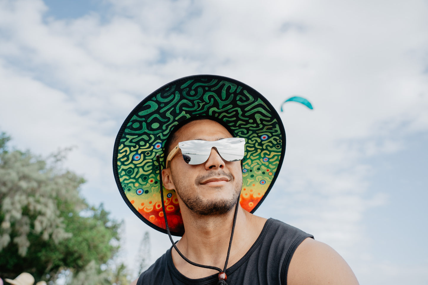 Chapeau de paille Corail Vert-Jaune-Rouge